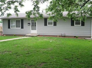 208 S Commercial St, Windsor, MO 65360