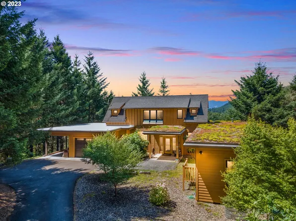 275 Mohawk Ln, Amboy, WA 98601