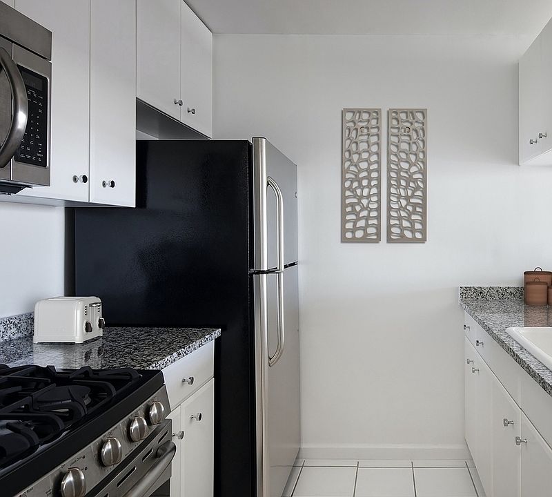1st image of 400 Chambers St APT 25B