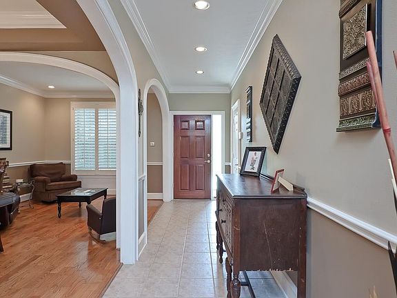 Wider View of Formals & Entry.