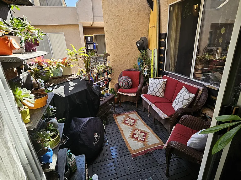 640 W 4th St #416 — Photo 29