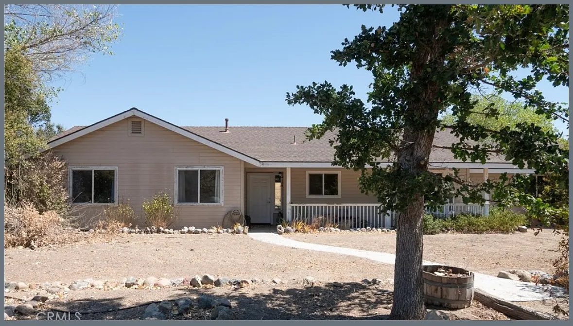 3 bed, 1377 sqft, $2,800 — Photo 1