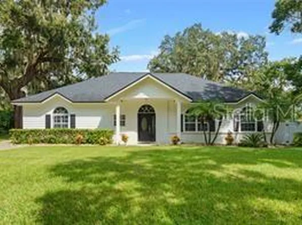715 Magnolia St, Windermere, FL 34786