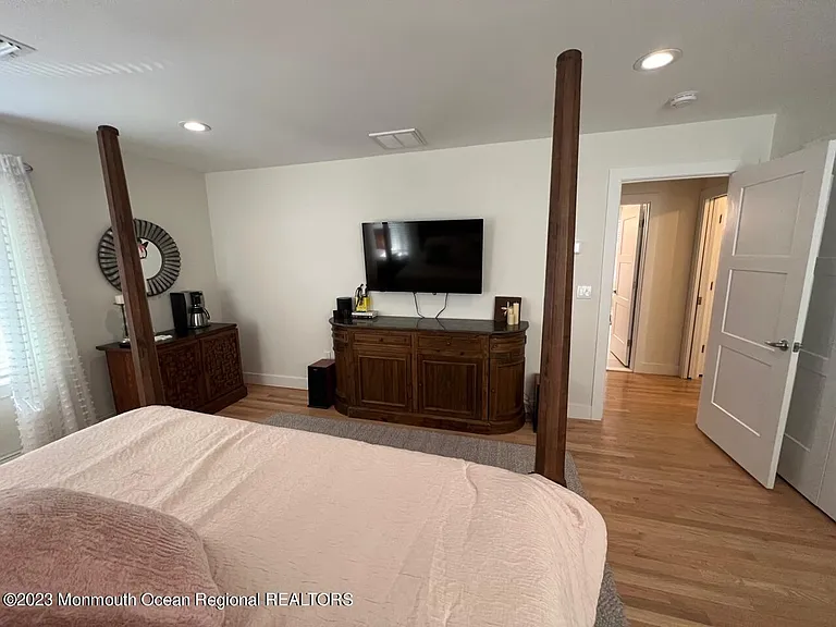 141 Osborne Ave — Photo 38