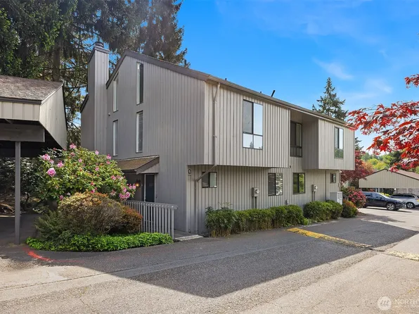 3428 108th Place NE #1, Bellevue, WA 98004
