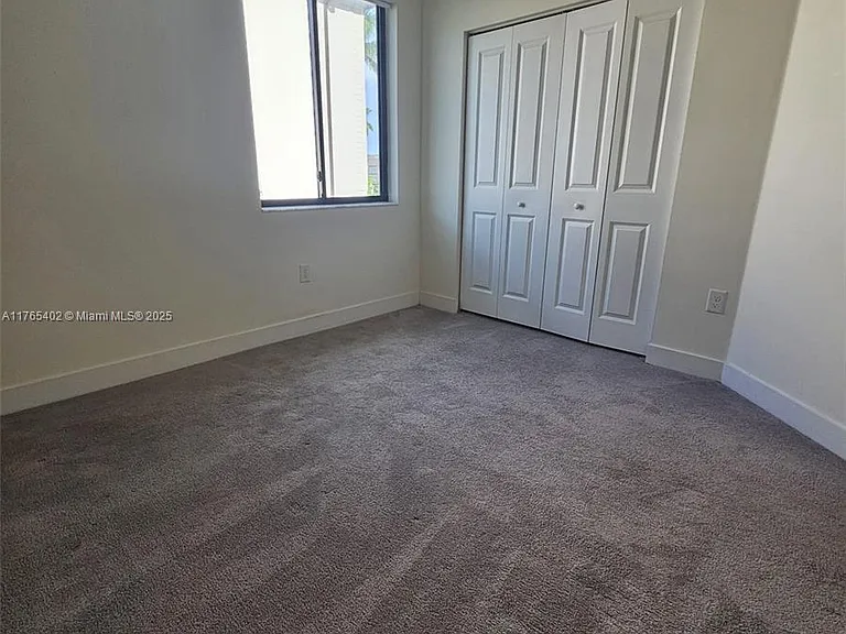 4645 NW 83rd Pkwy — Photo 18