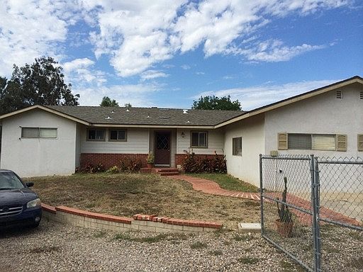 2nd image of 8817 Cherry Rd