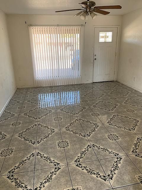 1st image of 8907 W Glenrosa Ave