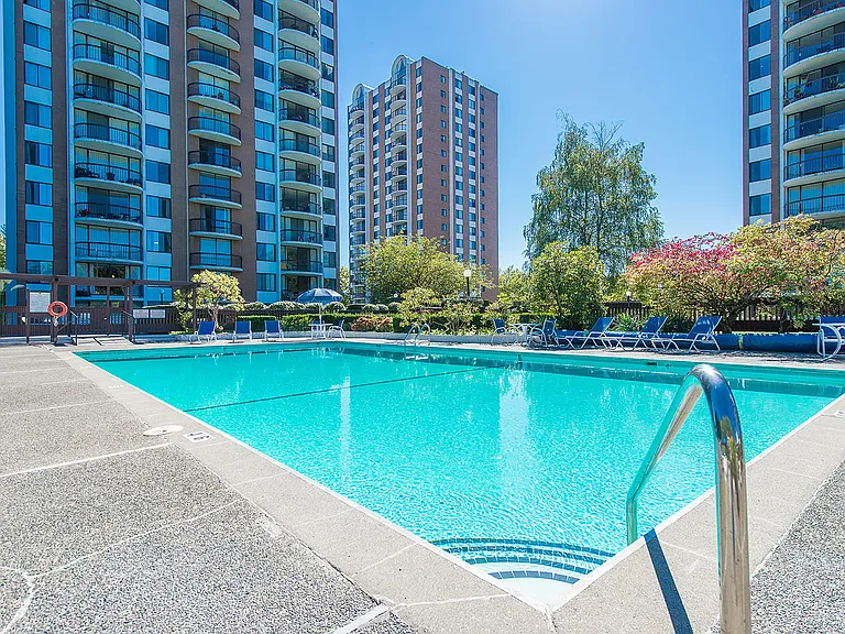 621 W 57th Ave #101 — Photo 41