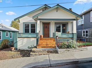 1014 Laughlin St, The Dalles, OR 97058