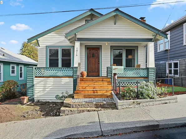 1014 Laughlin St, The Dalles, OR 97058