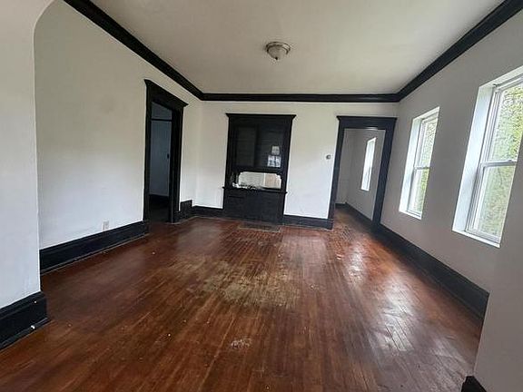 3rd image of 2956 N Palmer St Unit A