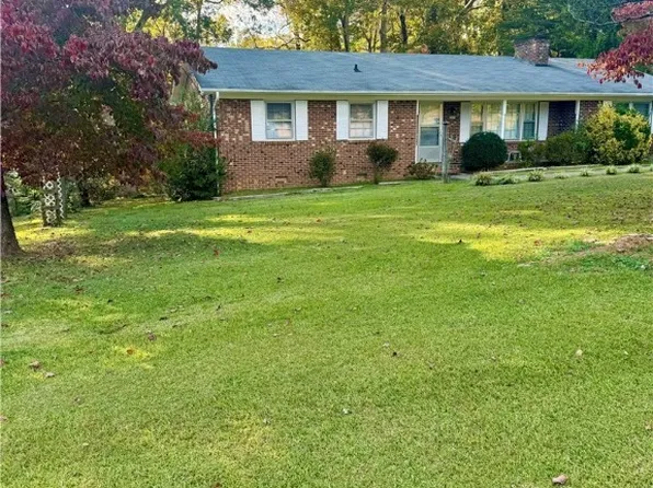 3130 Kendale Dr, Sanford, NC 27332