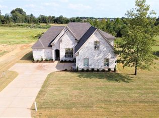 1587 Treestand Rd, Southaven, MS 38672
