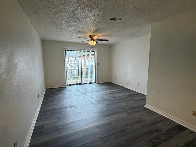 5 Robin Drive-Horton - 1 — Photo 2