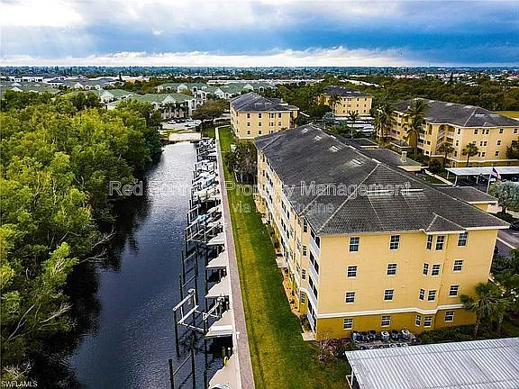 3 bed, 2.0 bath, 1330 sqft, $1,950 — Photo 1