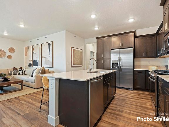 7th image of this home