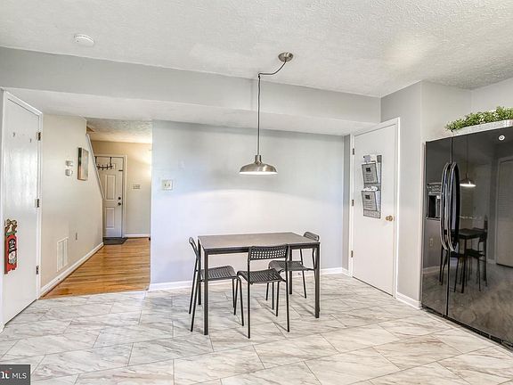 2nd image of 305 Buckingham Dr