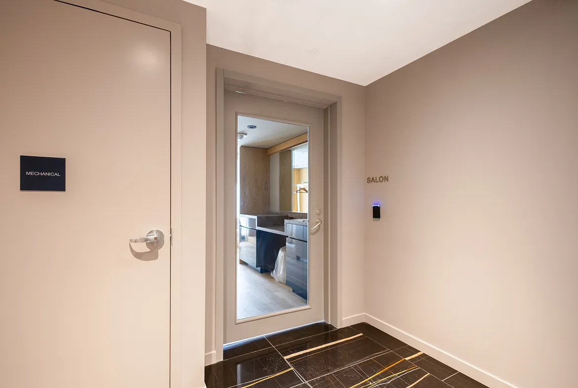 3 bed, 1428 sqft, $9,800 — Photo 3