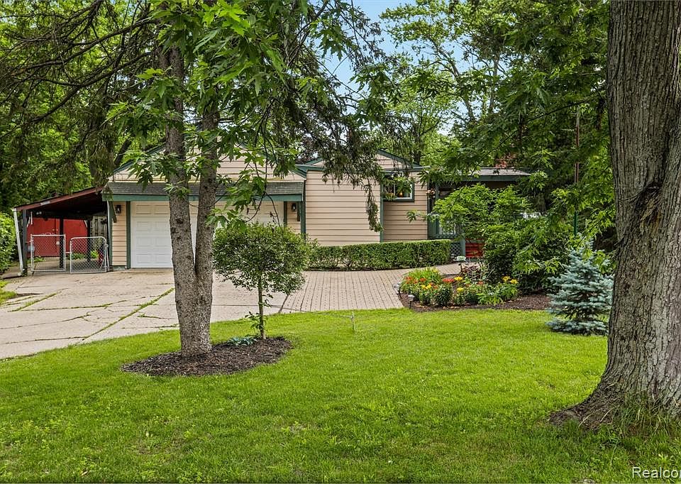 2972 N Williams Lake Rd, Waterford, MI 48329 MLS 2210048831 Zillow