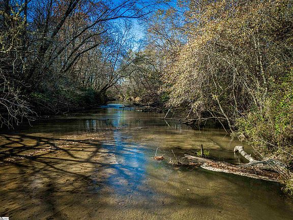 4th image of 635 Dacusville Rd