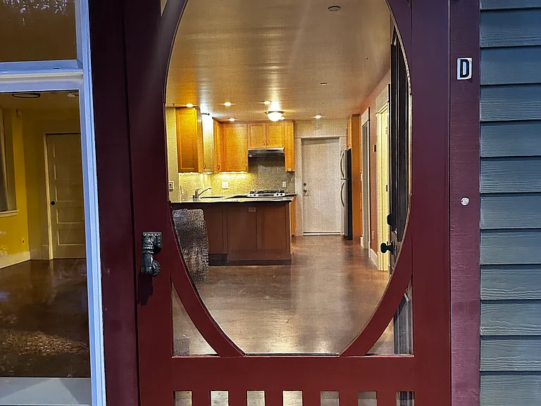 2020 14th Ave S #D — Photo 11