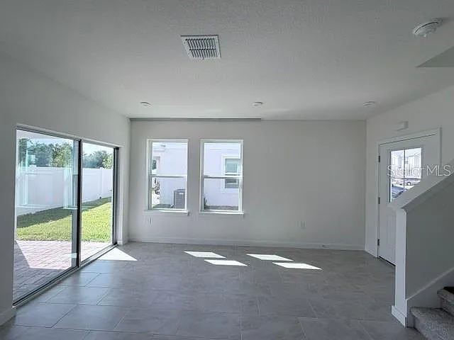 6446 Horseshoe Lane Way — Photo 6