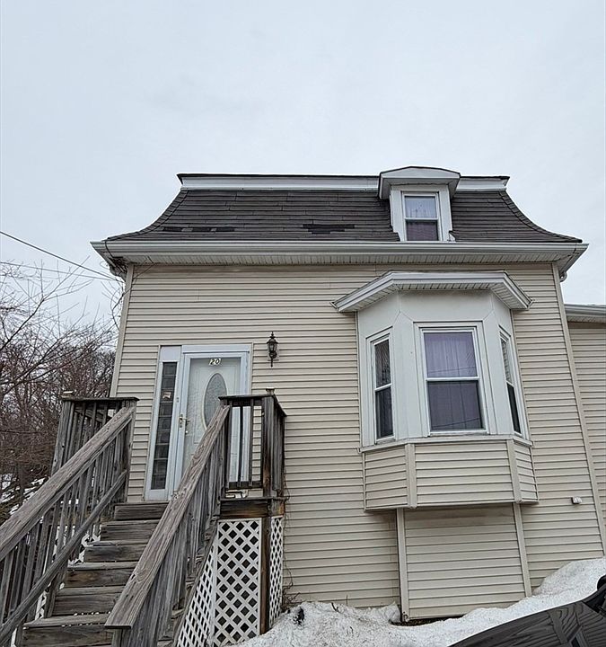 1st image of 20 Maple St