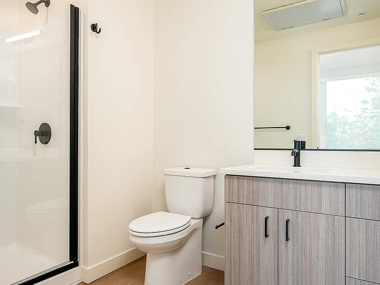Cedarline — Photo 14