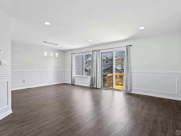 12 Donamar Ln — Photo 1