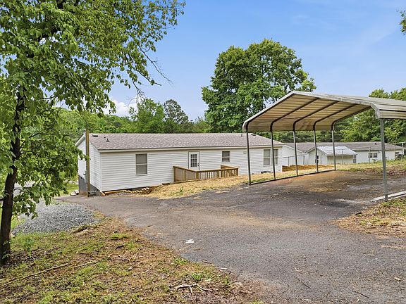 3rd image of 1301 River Rd