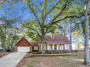203 Wimbledon Dr, Enterprise, AL 36330