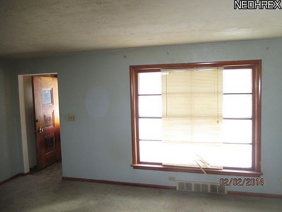 4th image of 320 Beebe Ave
