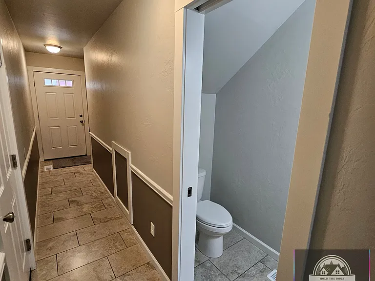 Owner Pays First Months Rent upon Application Approval !!