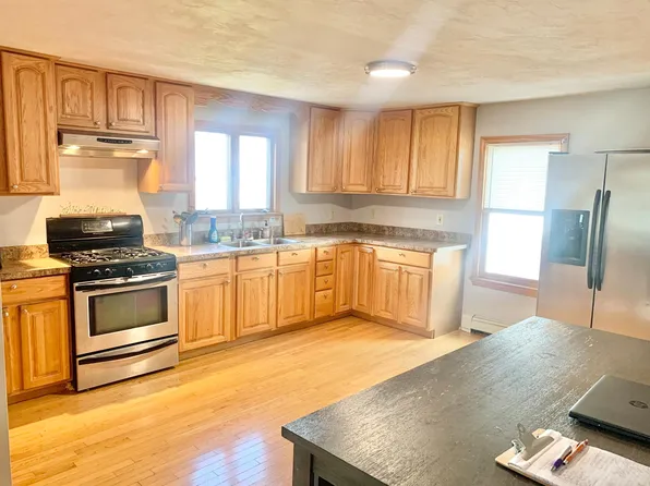 (undisclosed Address), Plymouth, MA 02360