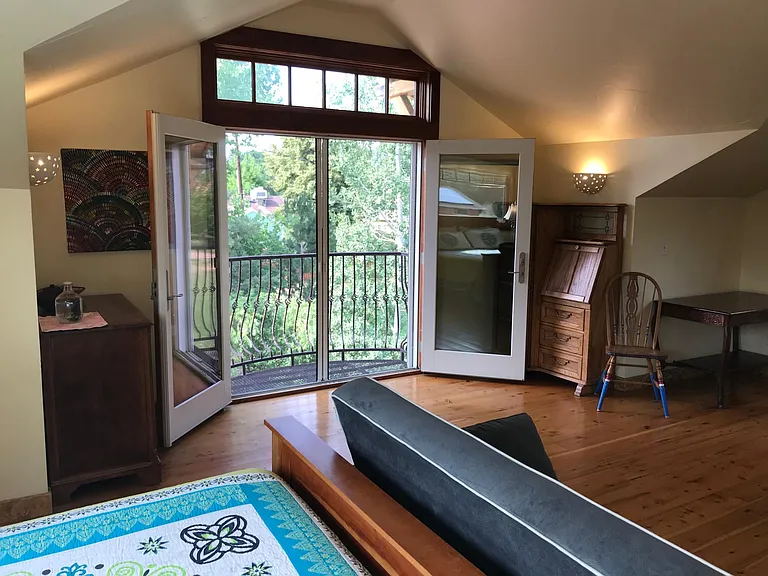 Balcony Room