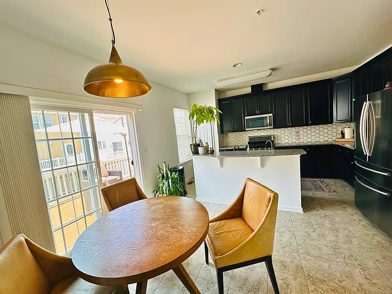 5 Truman Dr — Photo 8