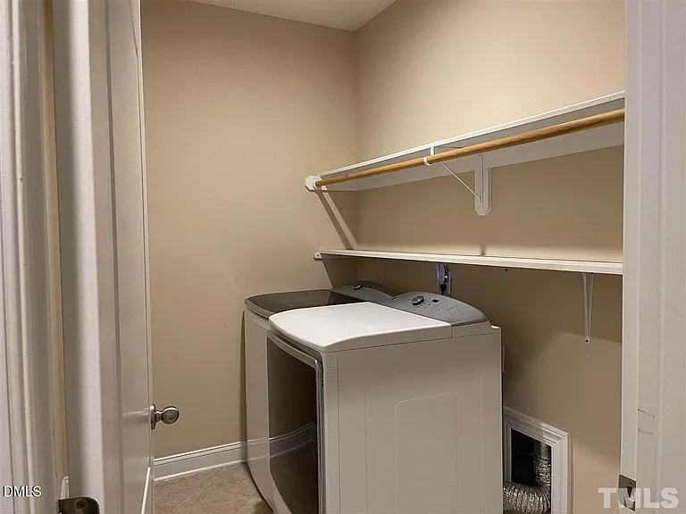 811 Rymark Ct — Photo 14