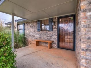 2029 Leafcrest Dr, Moore, OK 73160