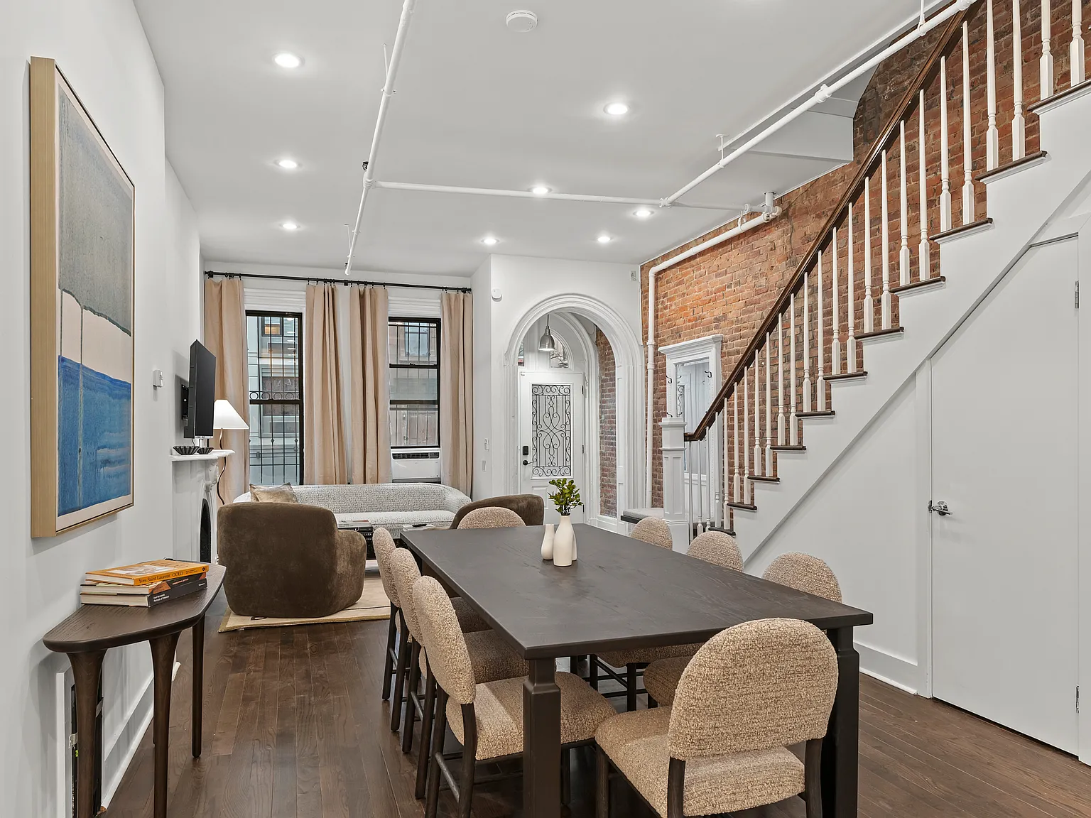 216 West 123rd Street — Photo 4