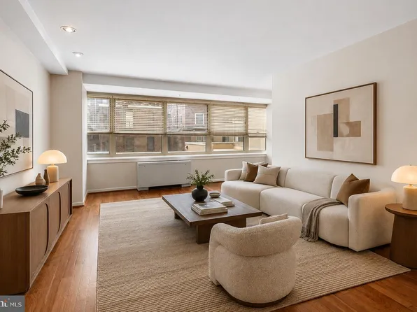 1810 Rittenhouse Sq APT 211, Philadelphia, PA 19103
