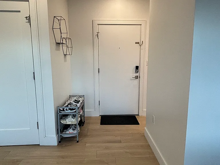 1950 Washington St #3B — Photo 9