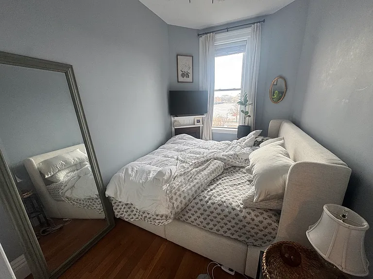 464 Beacon St #3R — Photo 5