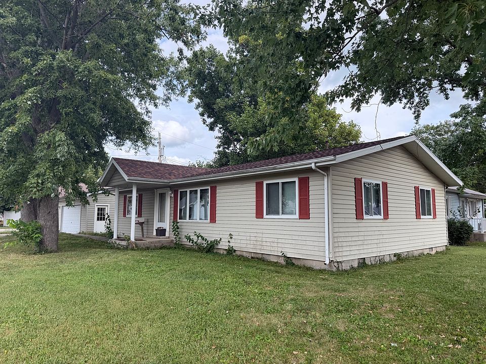 1st image of 207 S Embarras Ave