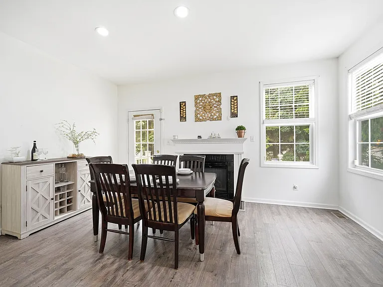 216 Barringer Dr — Photo 35