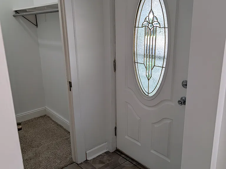 8830 Meade Ave — Photo 2