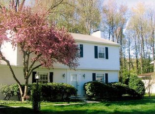 2444 Rhonda Dr, Vestal, NY 13850