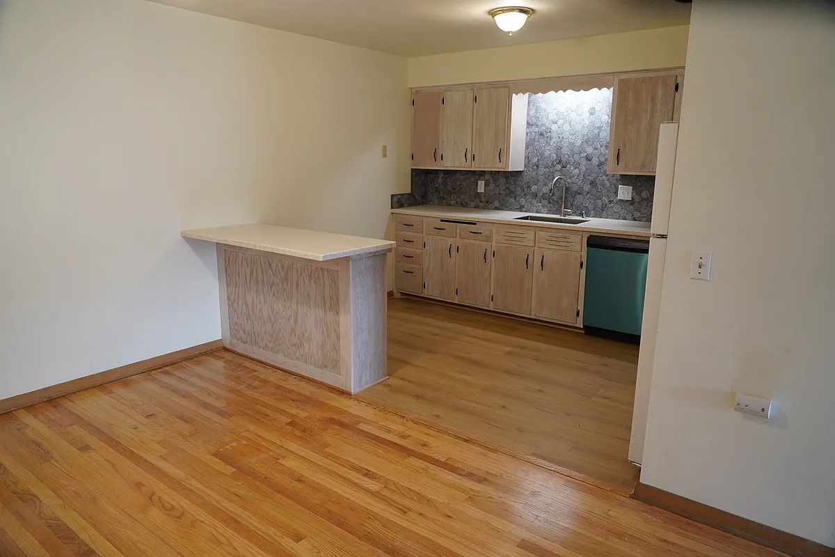 Building Photo - 1521 Trailsway