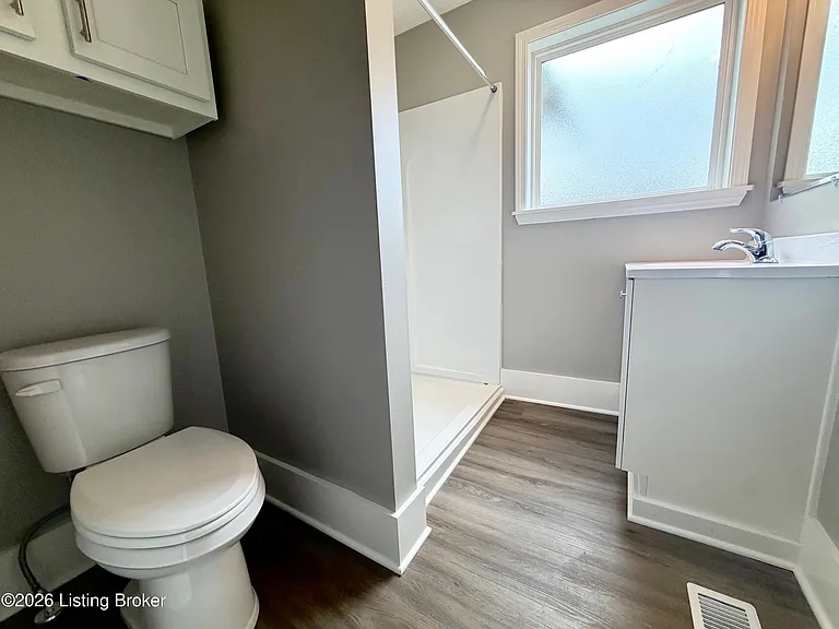 508 1/2 Vincennes St — Photo 5