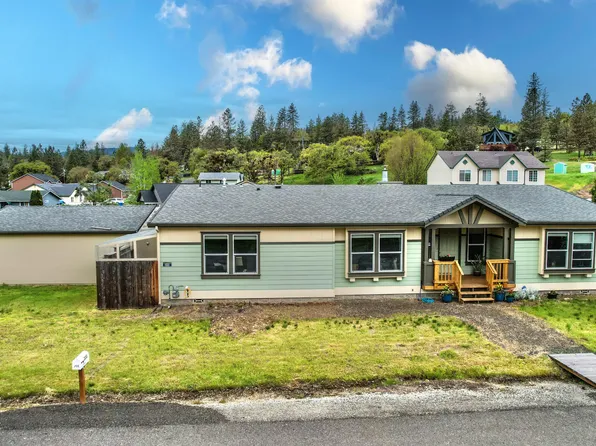 200 Sowell Dr, Shady Cove, OR 97539